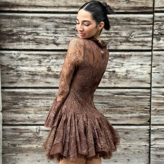 LM - Abito Stefany pizzo marrone con rouches