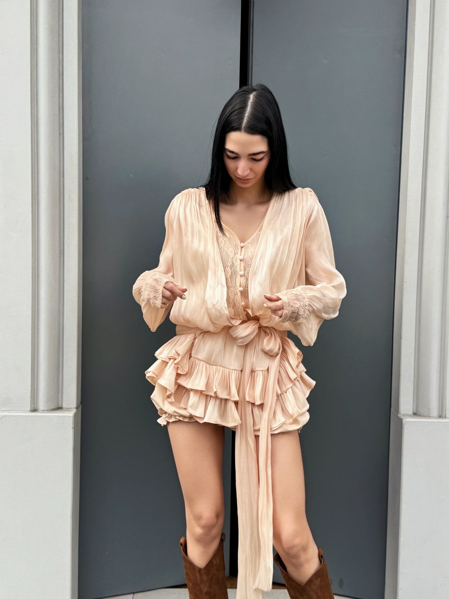 OF - Abito Miriam rouches beige con inserto pizzo