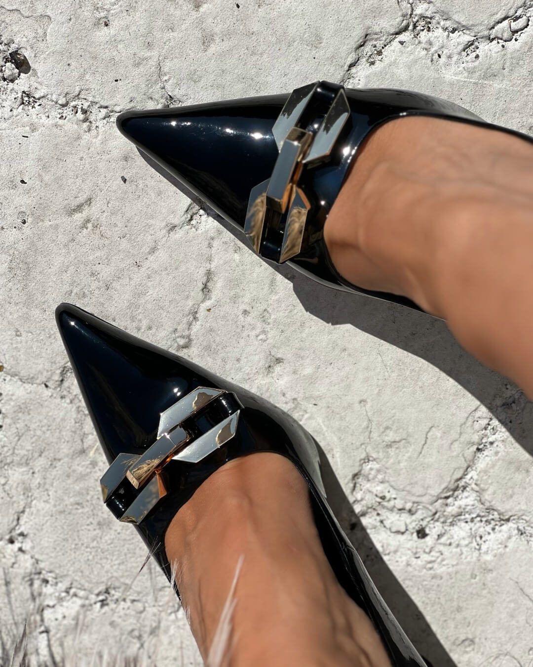 OF - Jeffrey Campbell Slingit-b black patent gold