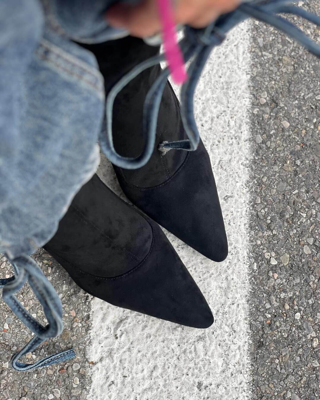 OF - Jeffrey Campbell Looker black suede