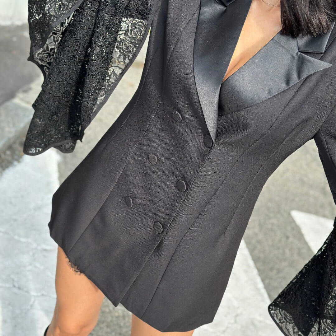 OF - Blazer Clara nero con maniche pizzo