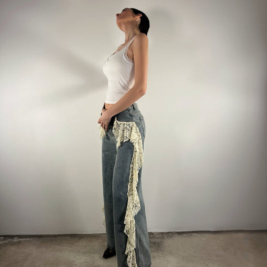 LM - Jeans Marbella con balze pizzo