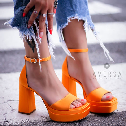 OF - Tacco Aiko con plateau in raso arancione