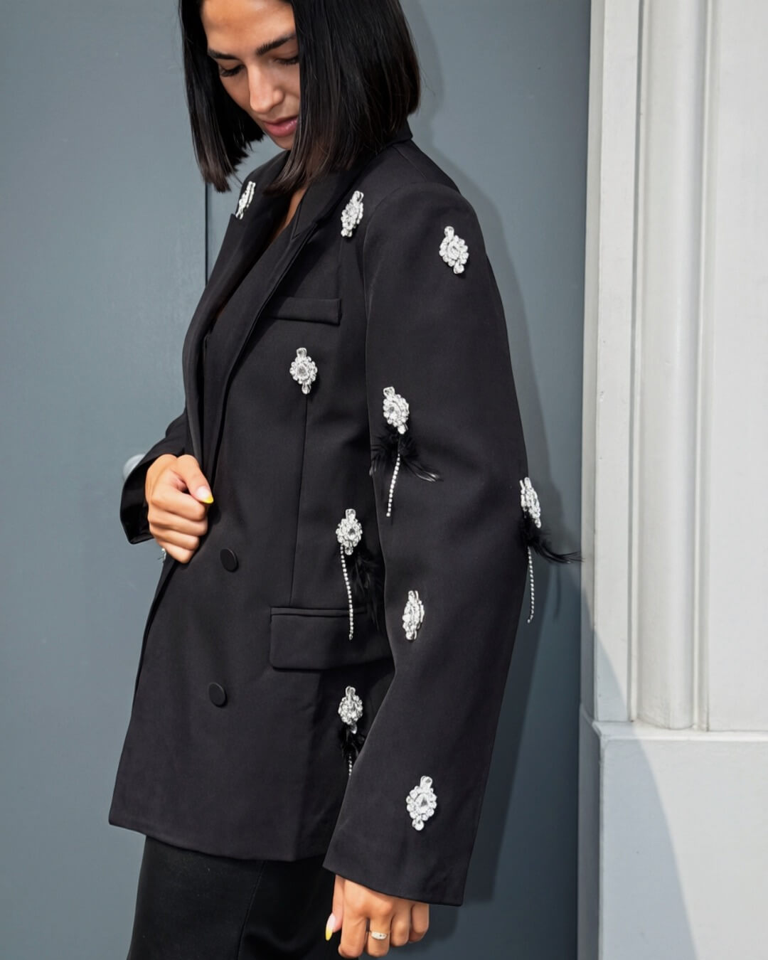 OF - Blazer Plume nero con pietre e piume