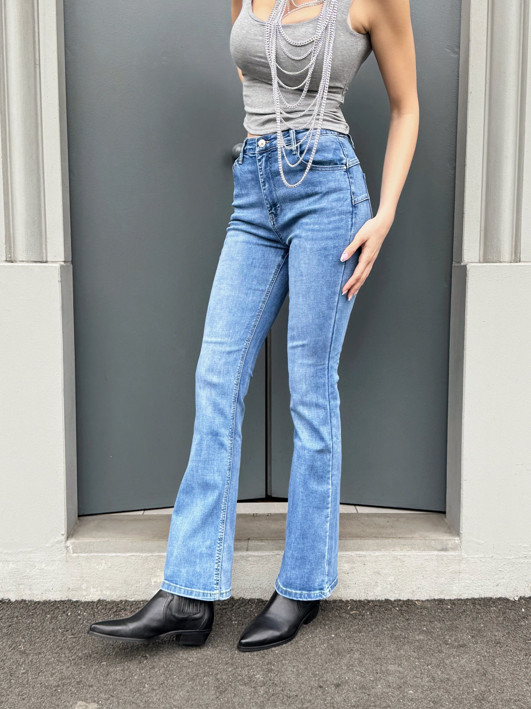 LM - Jeans Dumpy light blue a zampa