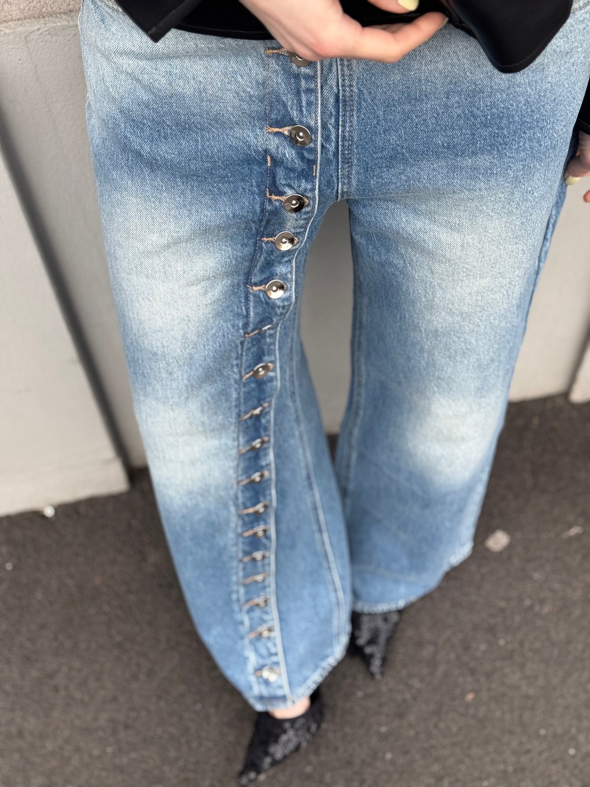 OF - Jeans Ciara con bottoni