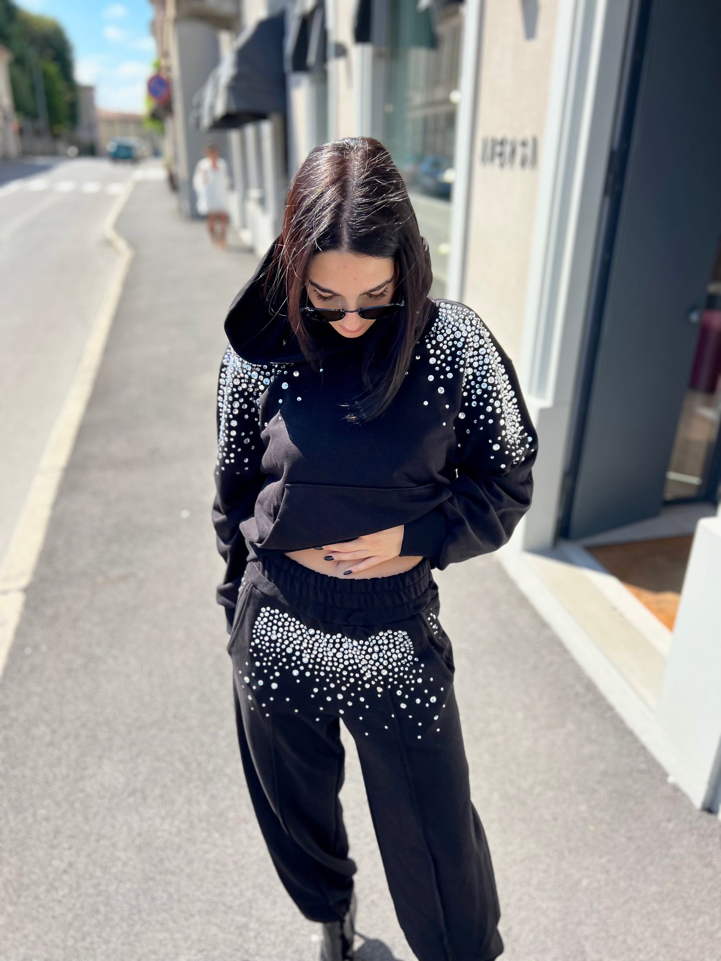 LM - ODI ET AMO Felpa Moana nero con strass