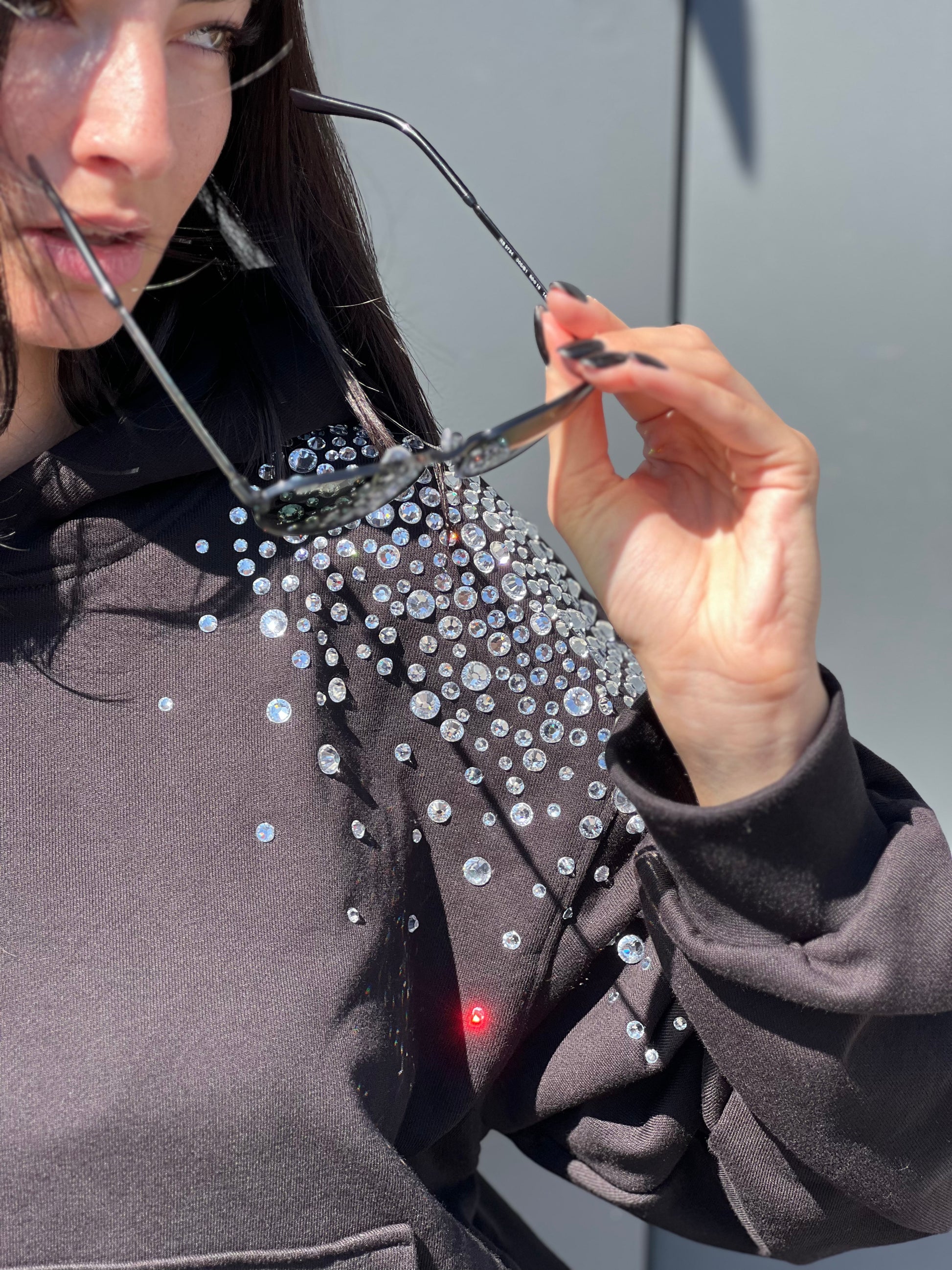 LM - ODI ET AMO Felpa Moana nero con strass