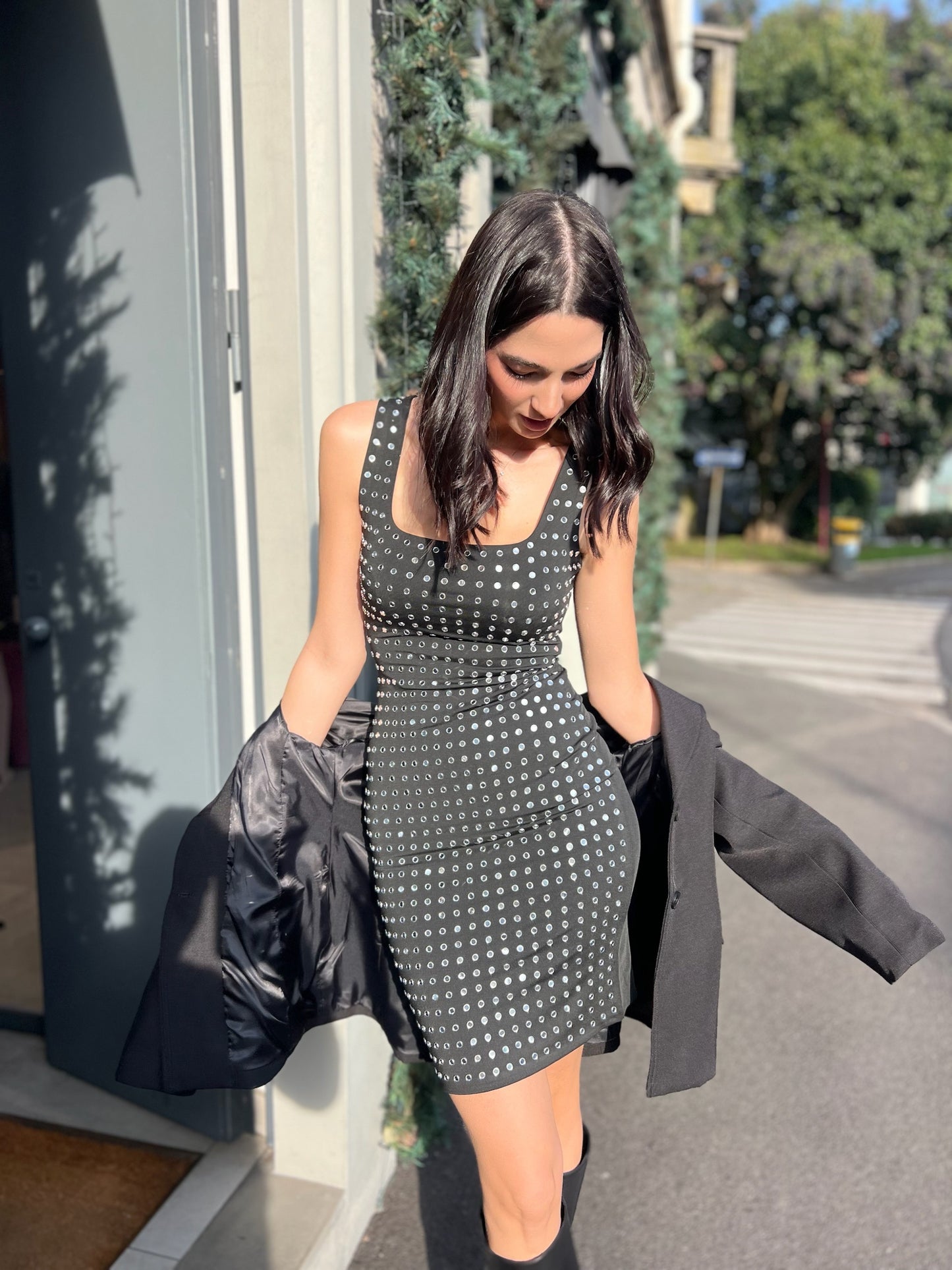 LM - Abito Cassie nero con borchie