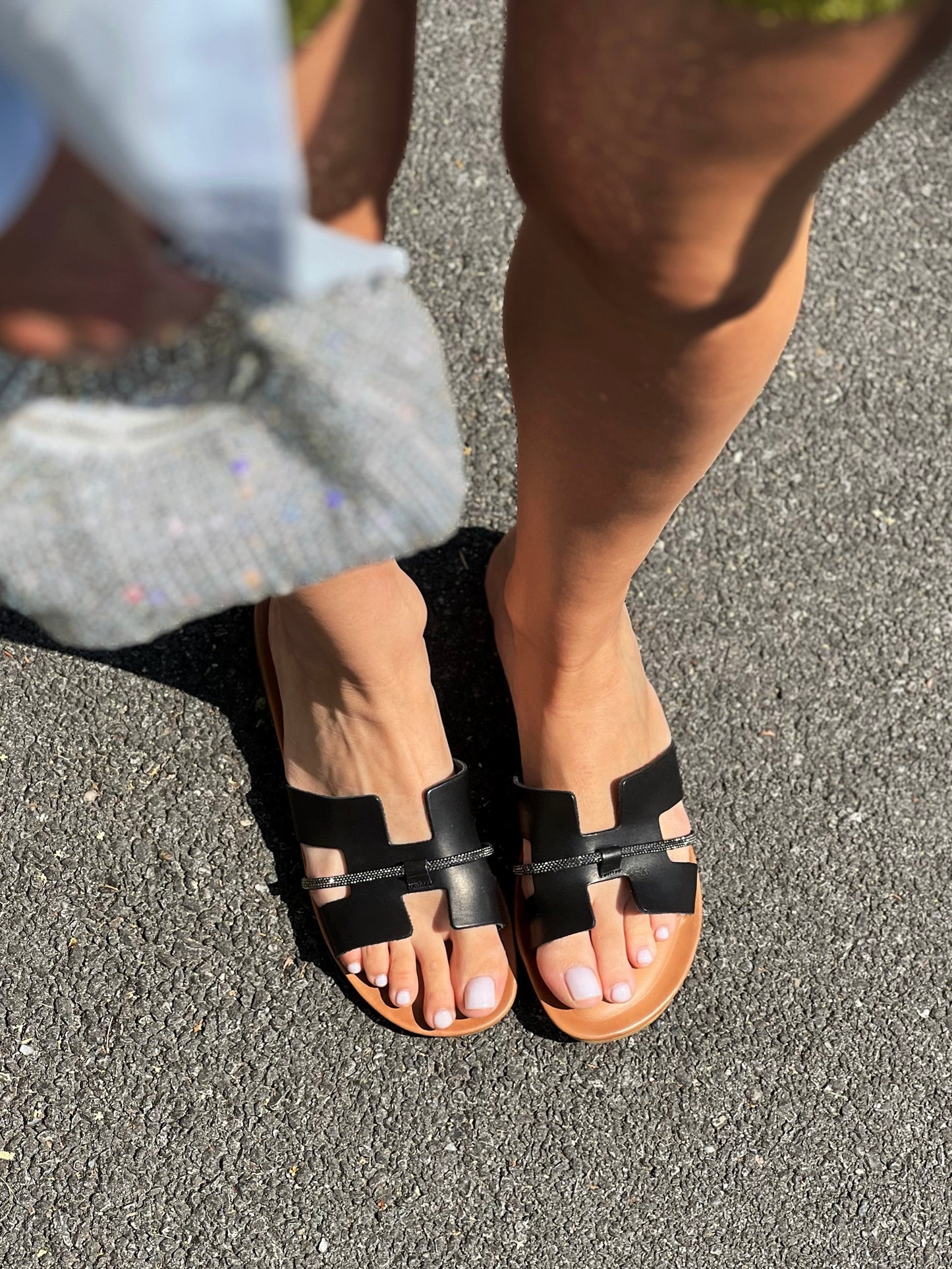OF - Sandalo basso Hern nero strass