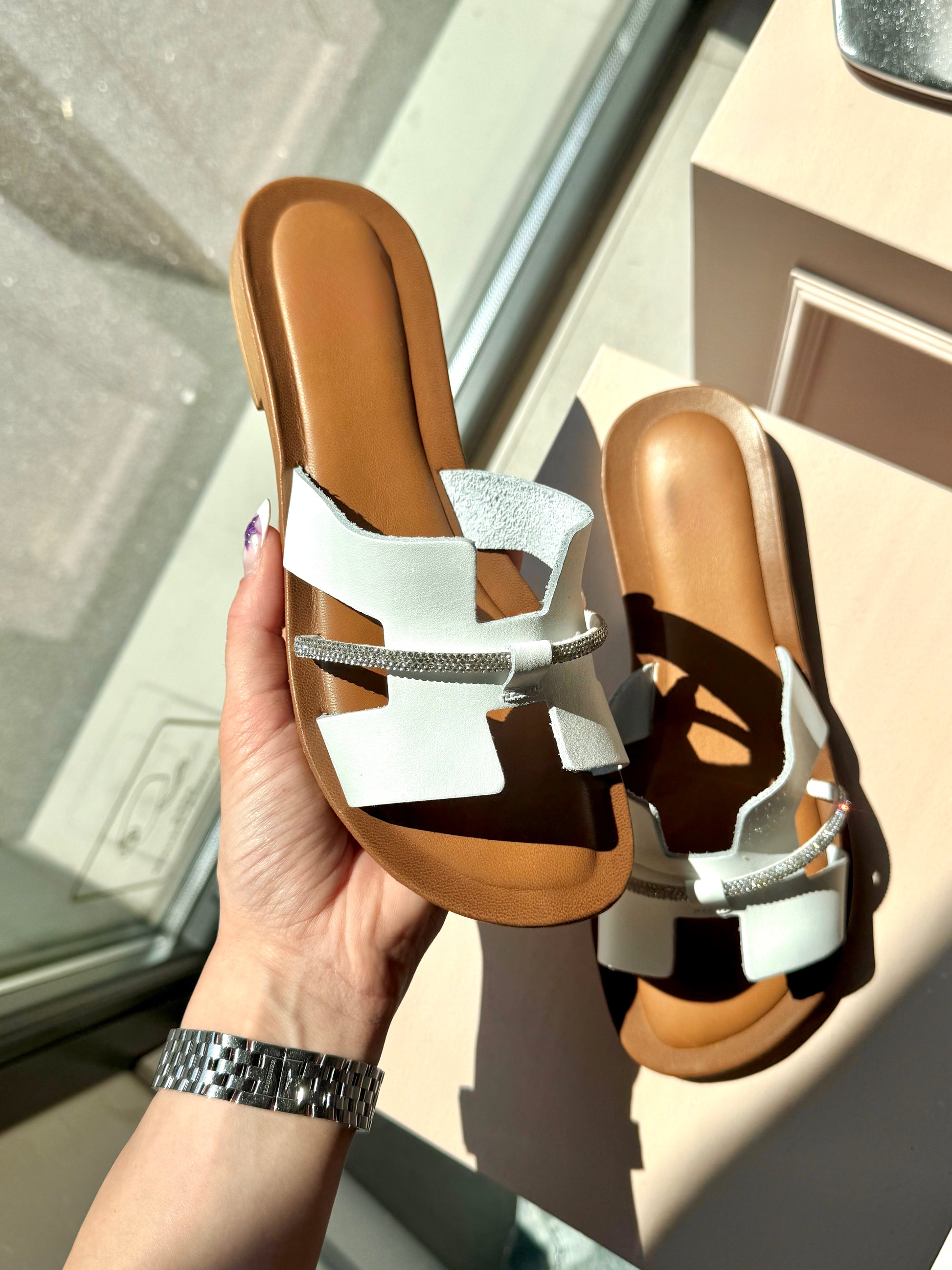 LM - Sandalo basso Hern bianco strass