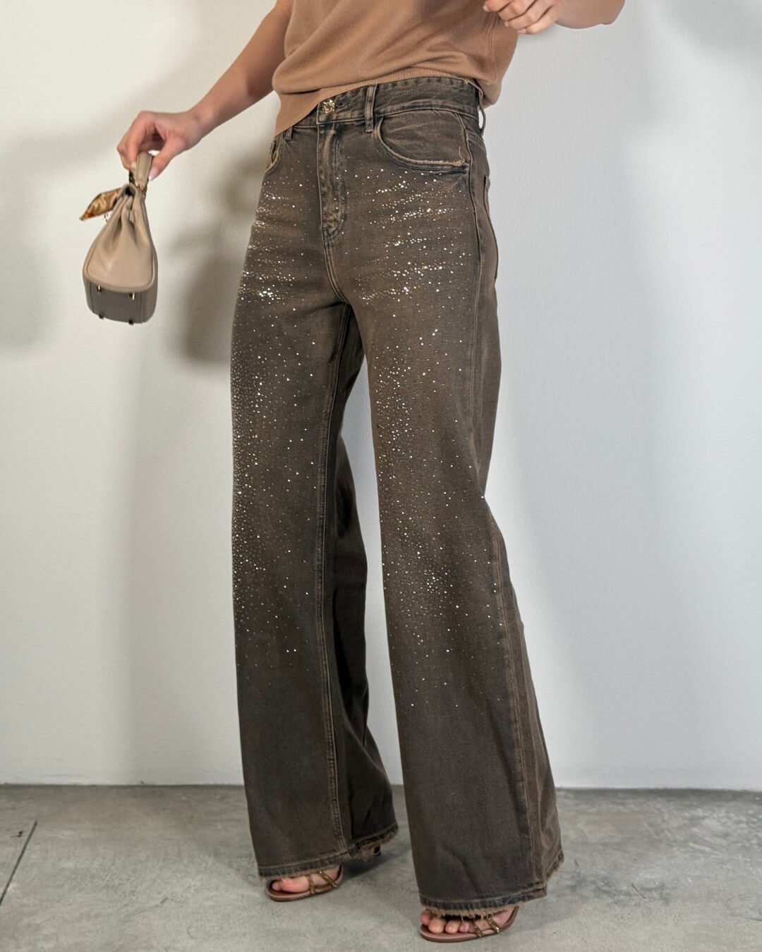 Jeans Fumè marrone con strass