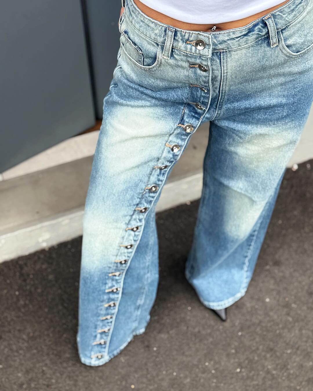 OF - Jeans Ciara con bottoni