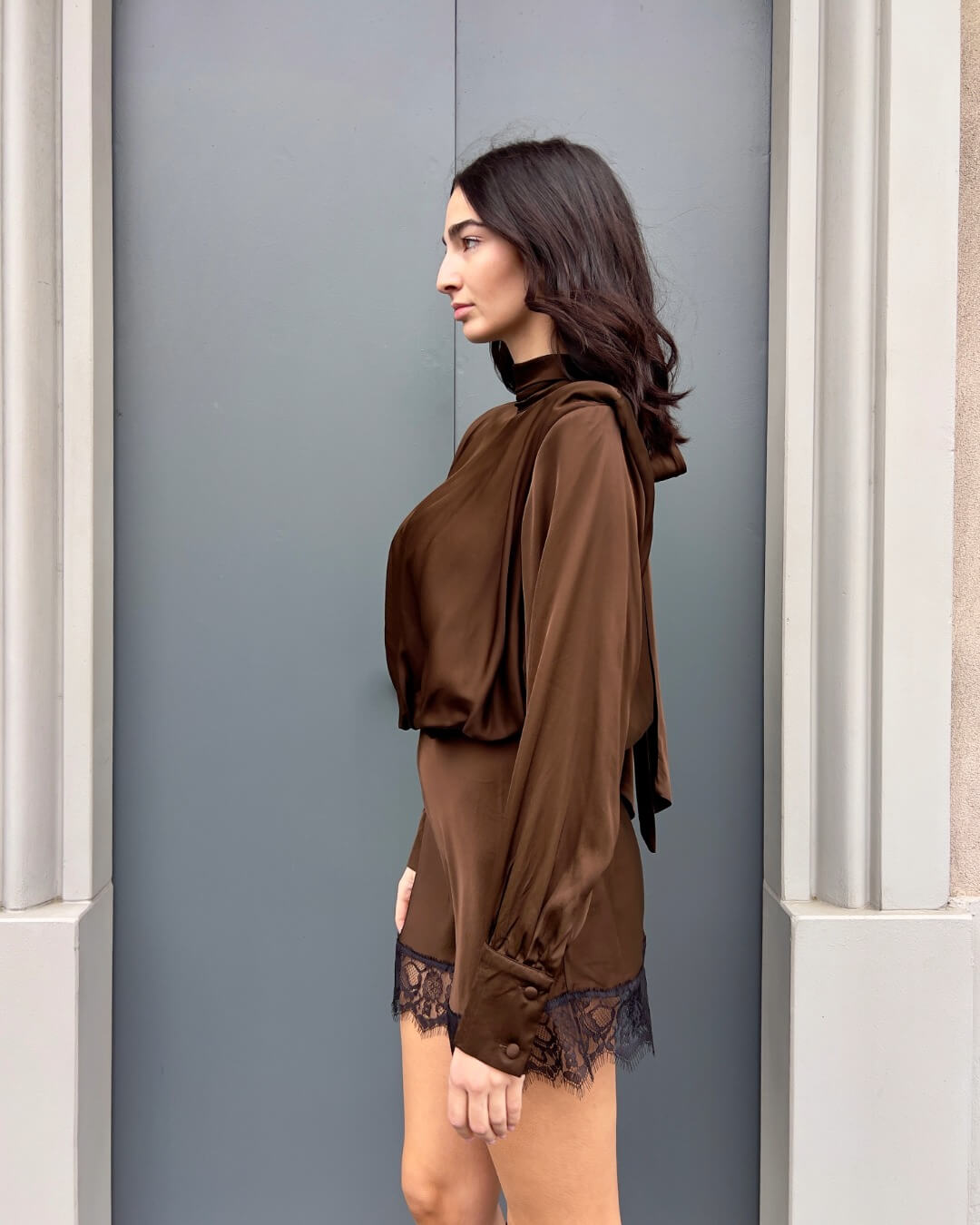 OF - LUMINA Abito Koko marrone con inserti in pizzo