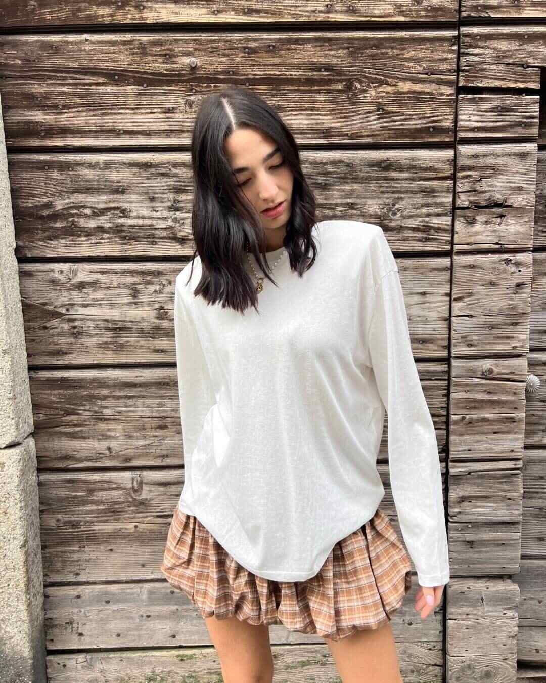 OF - T-shirt Melissa bianco con spalle imbottite