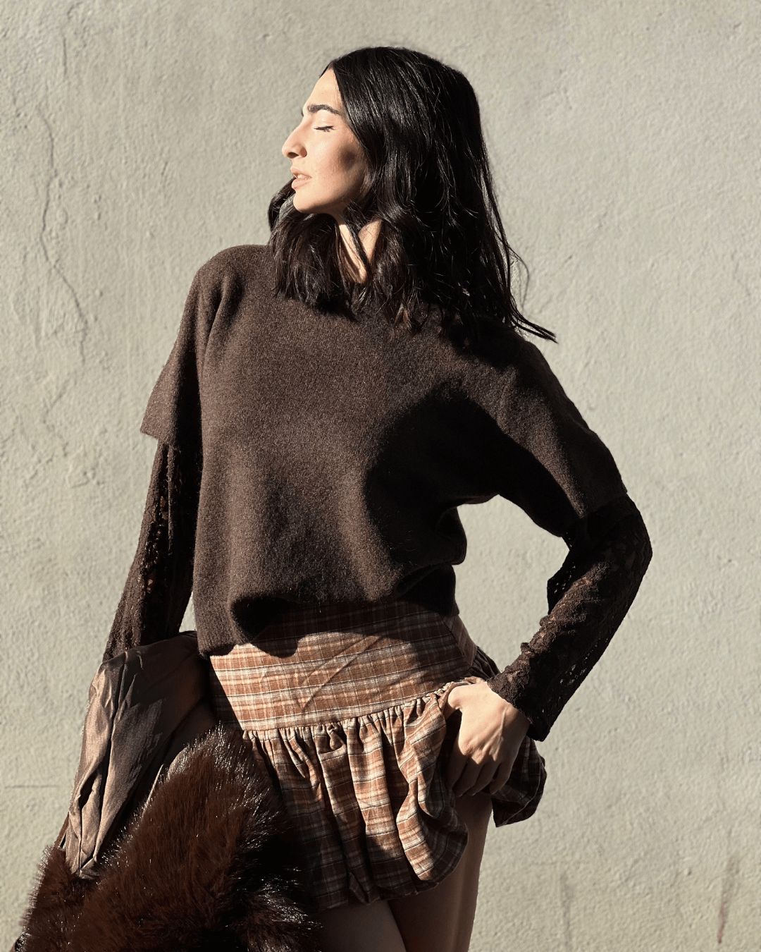 OF - Maglione Ully marrone con maniche in pizzo