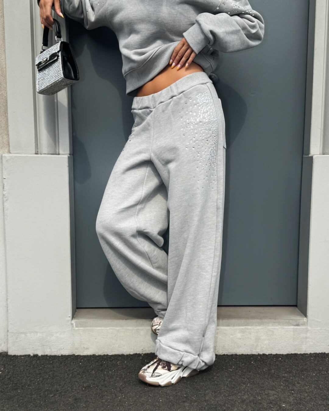 OF - ODI ET AMO Pantalone Oskar felpa grigio con strass