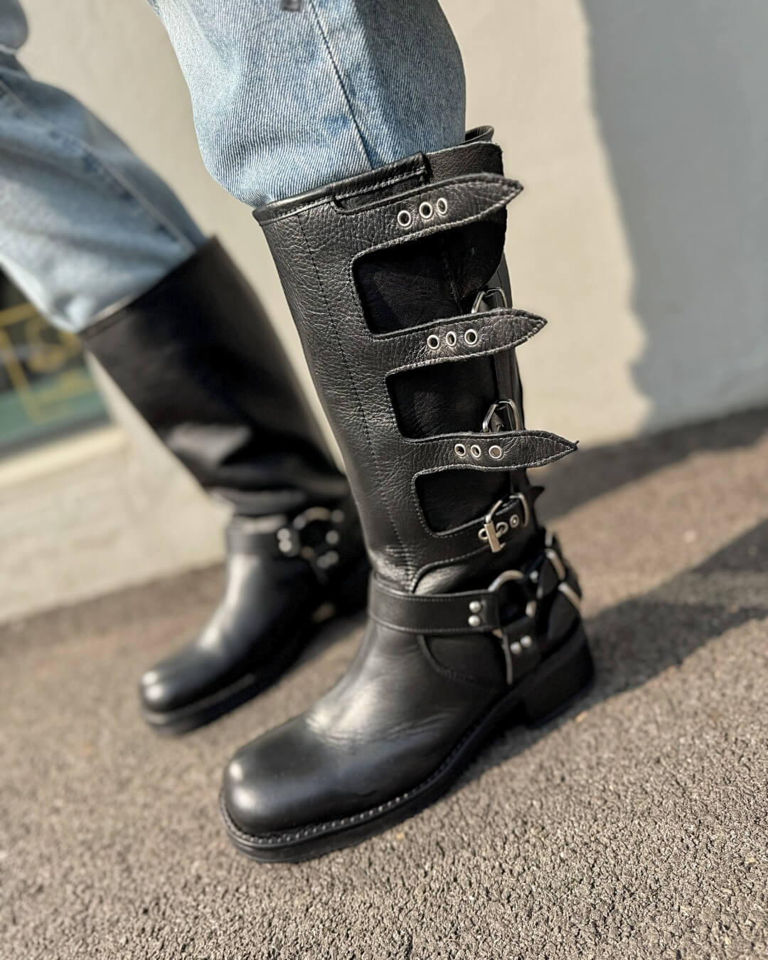 Biker Dua nero con fibbie