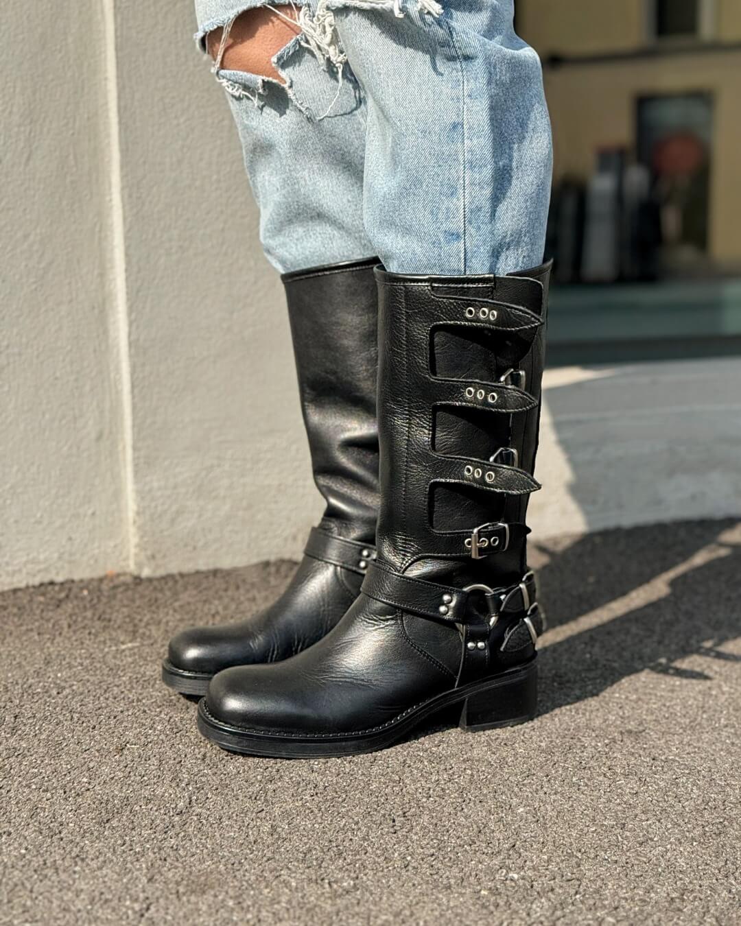 Biker Dua nero con fibbie