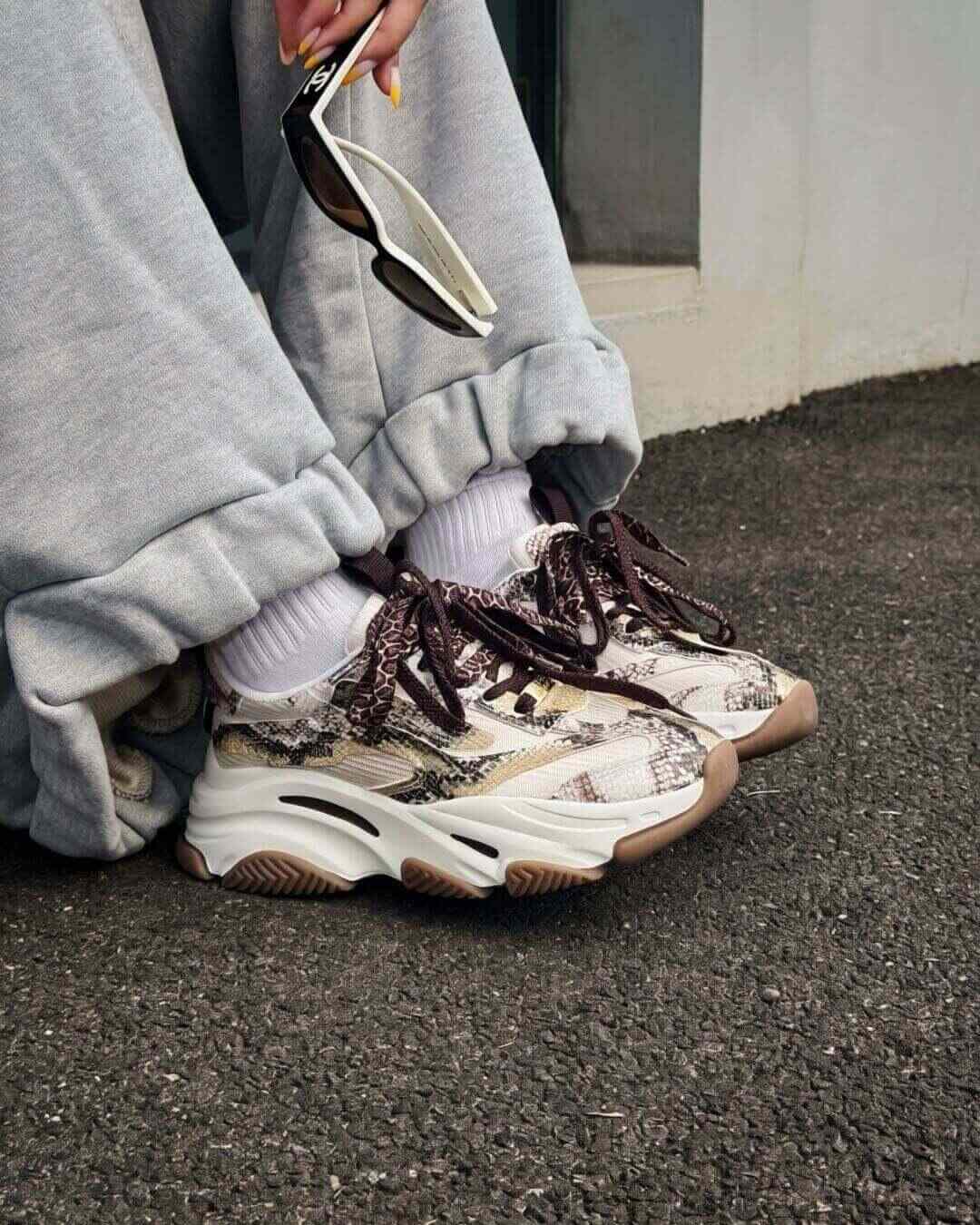 OF - Steve Madden Possession lt beige snk