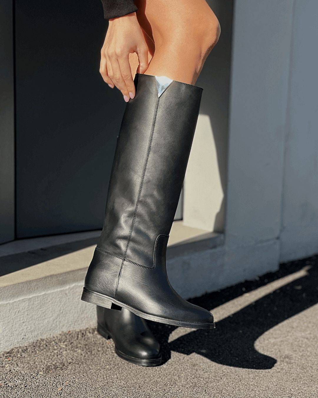 OF - Stivale Meredith nero con accessorio argento