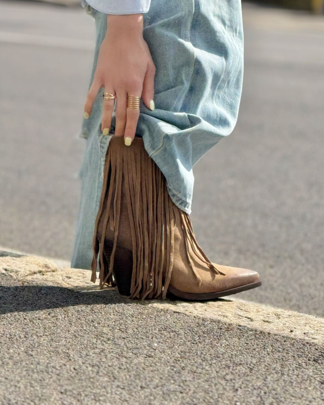 OF - Texano Alicia camoscio taupe con frange