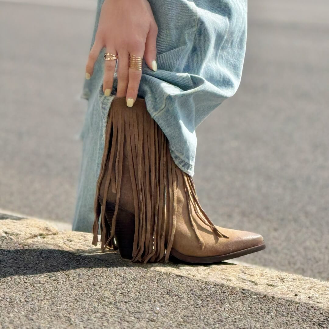 OF - Texano Alicia camoscio taupe con frange
