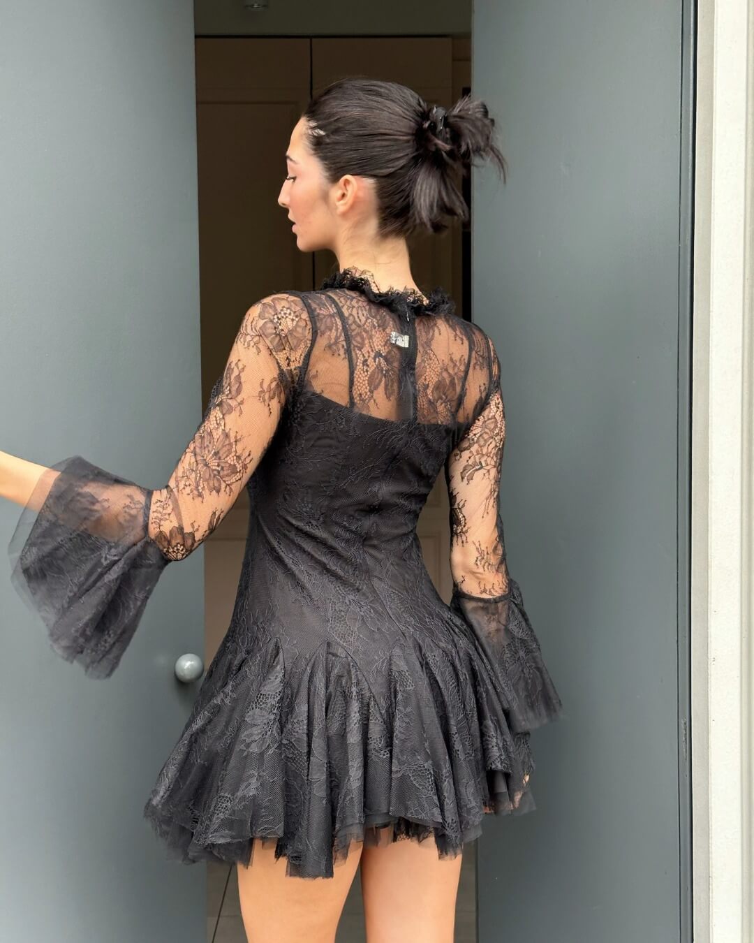 OF - Abito Stefany nero pizzo con rouches