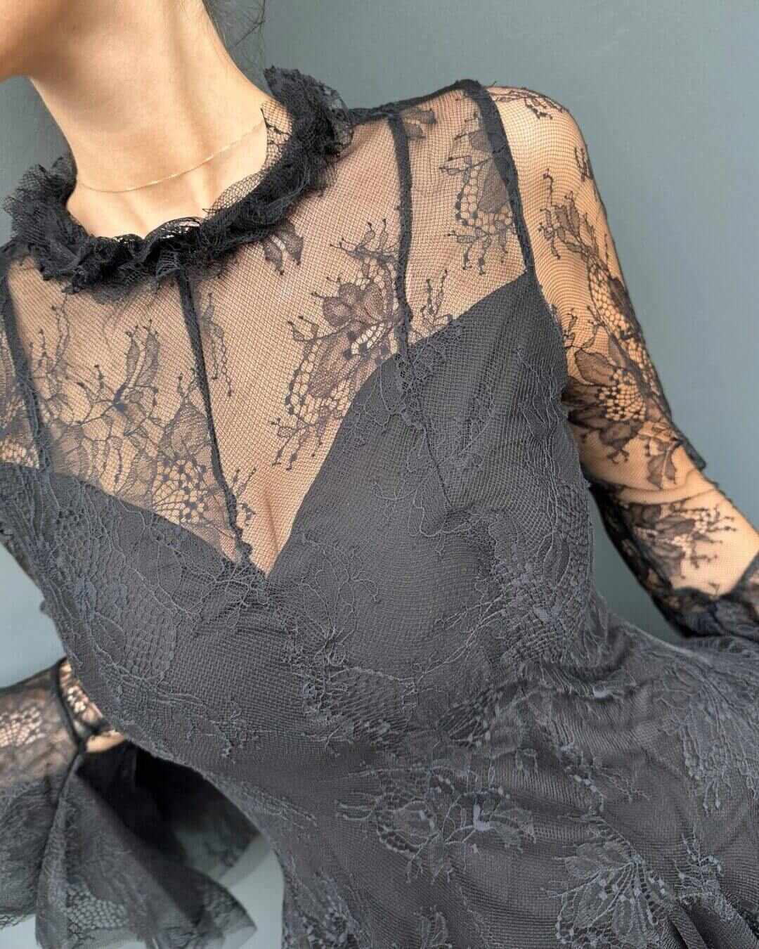 OF - Abito Stefany nero pizzo con rouches