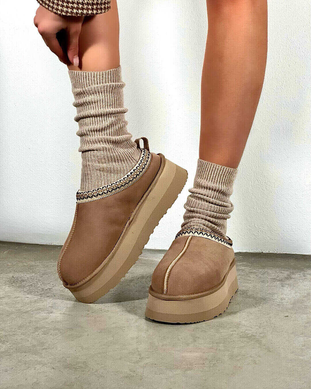 OF - Ciabatta Fluffy platform suede beige