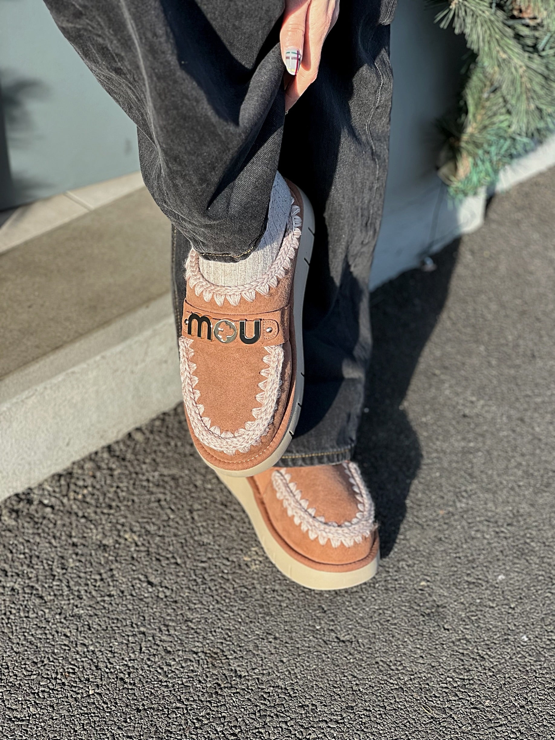 OF - MOU Bounce clog metal logo pink brown