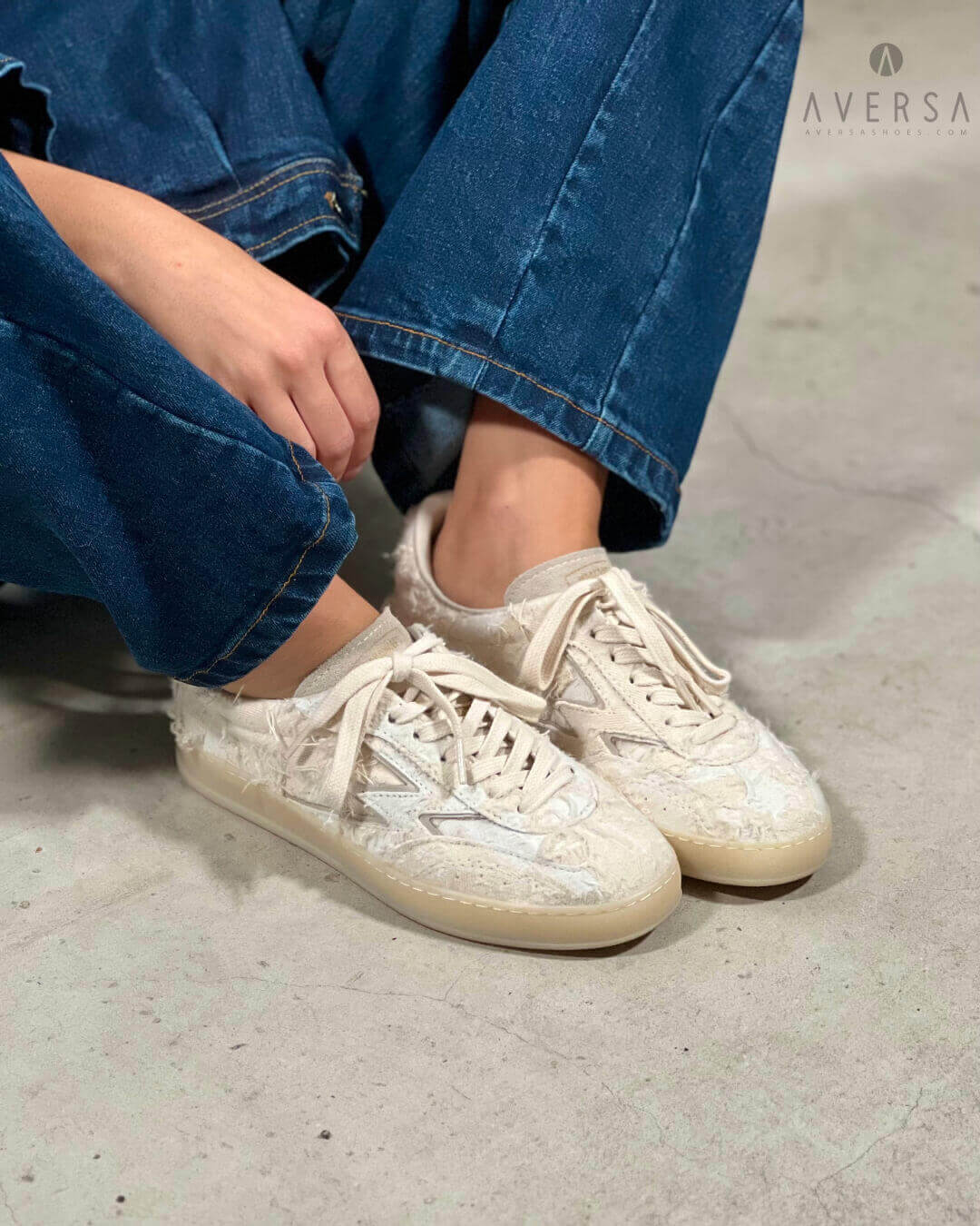 OF - Moaconcept Sneaker off-white destroyed suede