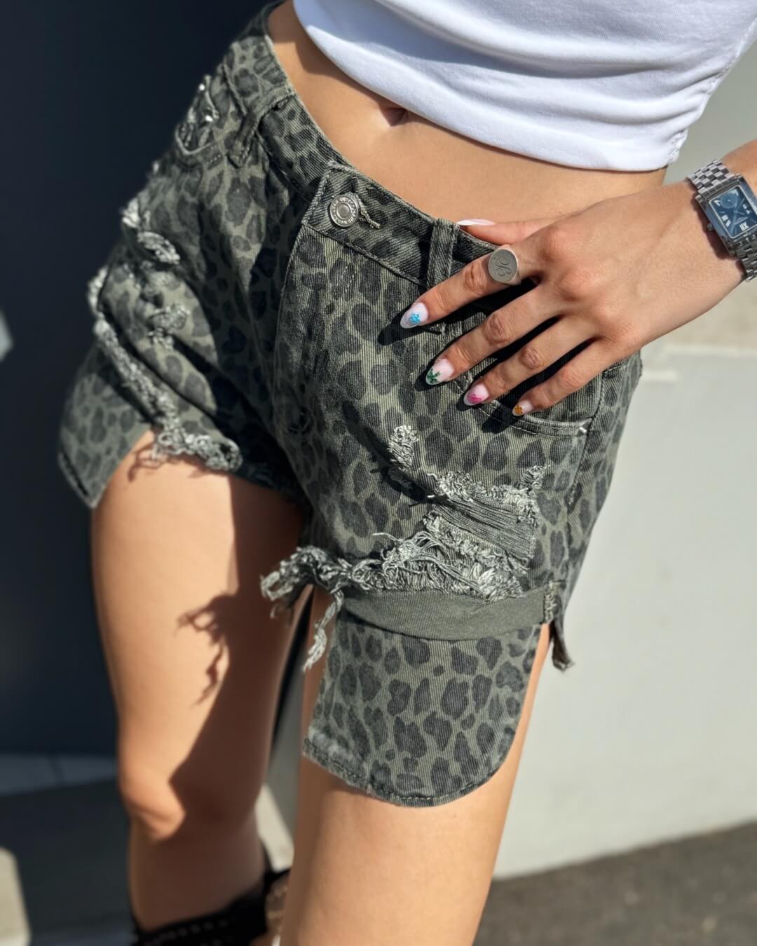 OF - Shorts Ester animalier verde